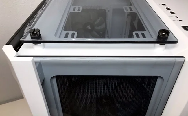 نمای بالایی کیس Crystal Series620X  کورسیر