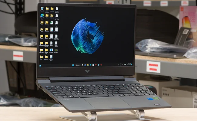 HP Victus 15 FA1093DX بررسی