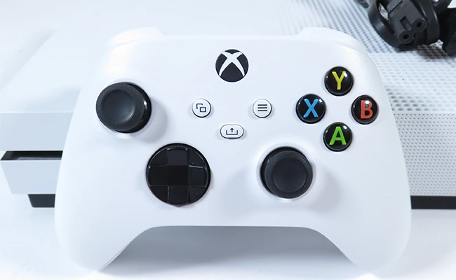 کنترلر بیسیم ایکس باکس سری اس Xbox series s 512gb به رنگ سفید