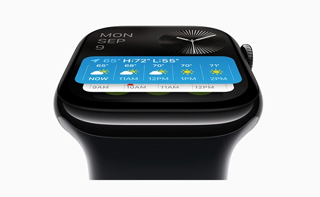 در این عکس یک اپل واچ S10 تیتانیوم از یک زاویه افقی نمایش داده شده است.