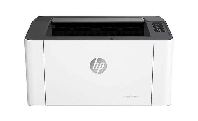 در این عکس یک پرینتر تک کاره لیزری 107a اچ پی نمایش داده شده است.