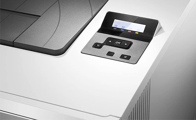 در این عکس پرینتر m452nw از نمای نزدیک نمایش داده شده است.