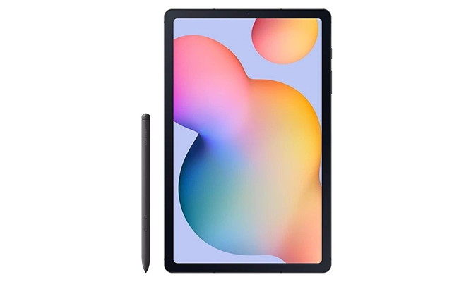 در این عکس یک تبلت Galaxy Tab S6 Lite 2024 SM-P625 LTE سامسونگ ظرفیت 64 گیگابایت رم 4 گیگابایت و قلم آن نمایش داده شده است.