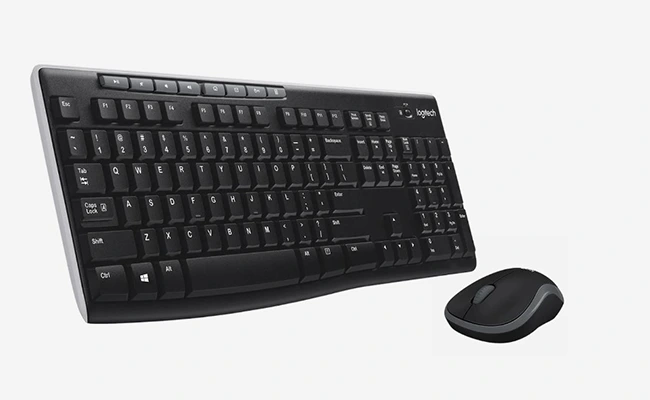 در این عکس یک کیبورد و ماوس بی&zwnj;سیم لاجیتک MK270 نمایش داده شده است.