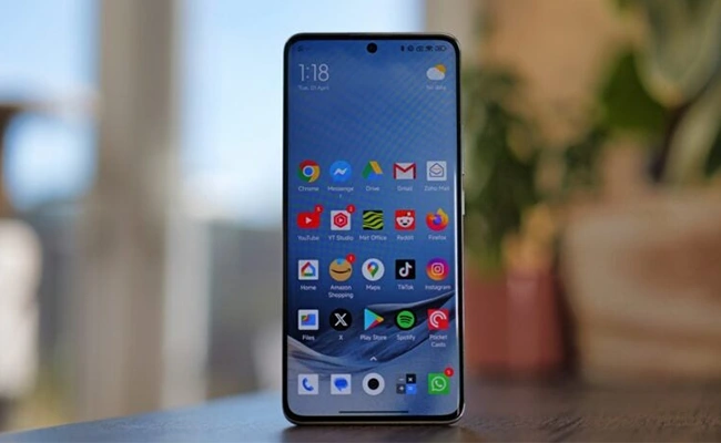 گوشی شیائومی ردمی نوت 14 پرو نما از روبه‌رو