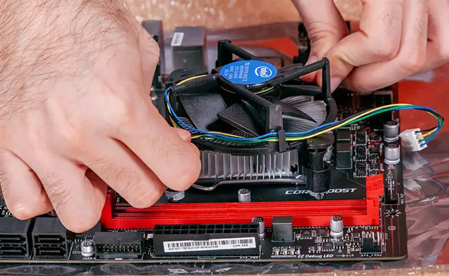 نصب فن و خنک کننده CPU