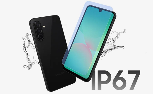 در این عکس دو گوشی Samsung galaxy a26 نمایش داده شده و در اطراف آنها نمای شماتیکی از آب مشاهده می‌شود.