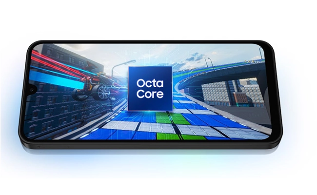 در این عکس صفحه نمایش گوشی سامسونگ گلکسی a26 با آرم Octa Core نمایش داده شده است.