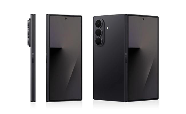 در این عکس گوشی موبایل سامسونگ Galaxy Z Fold7 در دو حالت باز و تا شده و در یک نمای کناری نمایش داده شده است.