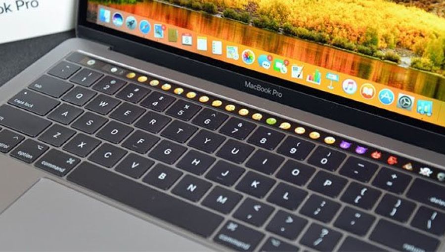 نقد و بررسی لپ‌تاپ Apple MacBook Pro 2017 MPXV2 | مالتی‌مدیا زیبا و همه‌فن‌حریف!