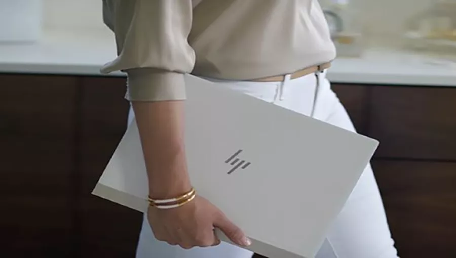 راهنمای خرید لپ‌تاپ اداری | ابزار قدرتمند حرفه‌ای‌ها