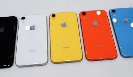 بررسی آیفون XR اپل (iPhone XR): آیفونی قدرتمند با رنگ های متنوع