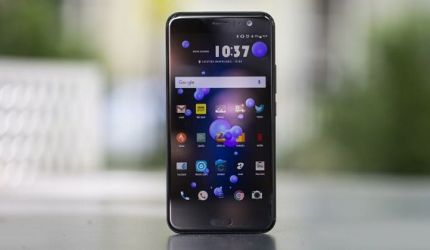 نقد و بررسی HTC U11 (اچ تی سی یو 11): سلفی 16 مگاپیکسلی!