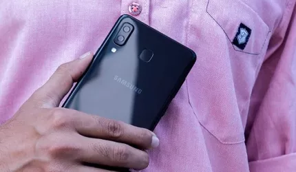 بررسی Galaxy A8 Star سامسونگ : میان رده‌ اما فوق‌العاده با کیفیت!
