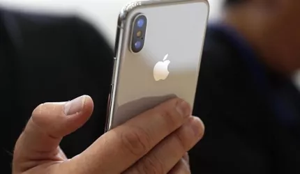 بررسی آیفون X اپل : یک خرید مطمئن و منحصر به فرد!