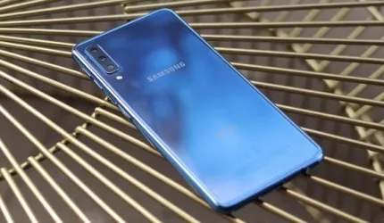 نقد و بررسی گلکسی A7 مدل 2018 سامسونگ