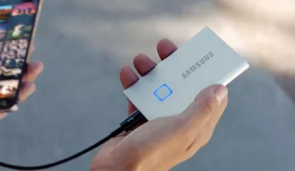 سامسونگ از حافظه SSD اکسترنال T7 Touch با حسگر اثر انگشت رونمایی کرد