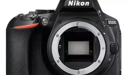 Nikon D5600 : نقد و بررسی دوربین DSLR مدرن‌ نیکون + لنز 18-140 میلی‌متری