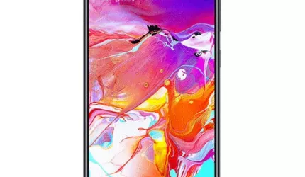 نقد و بررسی Galaxy A70 سامسونگ: صفحه نمایش بزرگ و زیبا