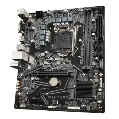 مادربرد Gigabyte H510M H با سوکت 1200 از سمت راست