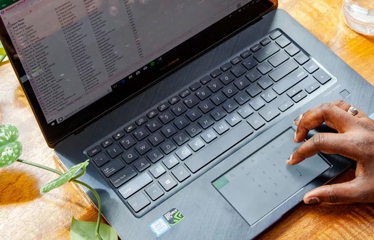 بهترین لپ تاپ برای کارهای گرافیکی و ادیت فیلم 2021 : لپ تاپ Asus ZenBook Pro 15