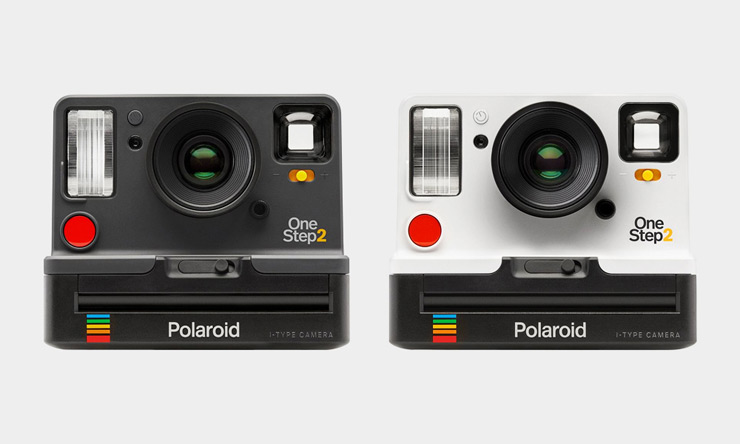 طراحی دوربین polaroid onestep 2